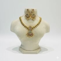 Posh Golden Ruby pendant Necklace