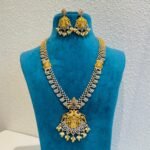 Enchanting Peacock Long Necklace With Crystal Ad Stone