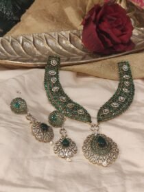 Alluring Green Stone Floral Necklace