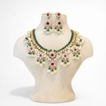 Dazzling Green Crytsal Stone Floral Choker