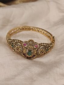 Opulent Green Stone Kada