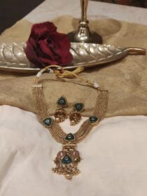 Brilliant Bridal Chain Green Stone Choker