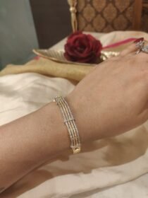 Timeless golden Bracelet