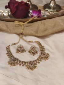 Majestic Bridal Golden Choker