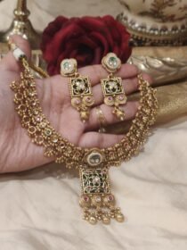 Alluring Droplet Shot Bridal Necklace