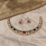 Scintillating White Beads Multicolour Choker