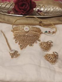 Exquisite Droplet Bridal Choker With Mangtika