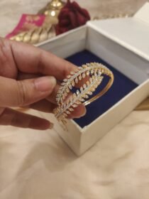 Diamond-Style Leaf Motif Openable Gold Kada