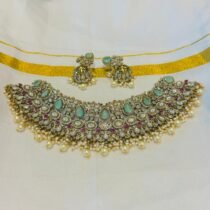 Refined Mint Stone Droplet Choker With White Pearl Beads