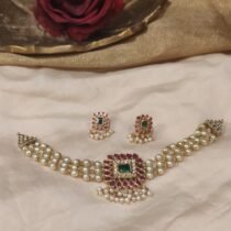 Sophisticated 3 Layer Pearl Choker