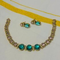 Emerald & Rose Glow Necklace & Earrings Set