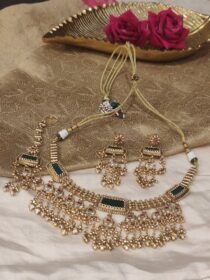 Inimitable Bridal Green Stone Droplet Choker