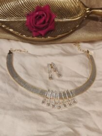 Inimitable Droplet AD Stone Necklace